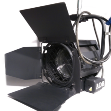 ADB SP10  1kw fresnell +hook (7°-56°) + hook + saftycable Pole Operated