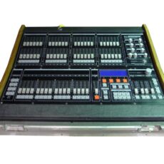 Desk MA Lightcommander 24/48 Dmx XLR 5 pin + desk light + adaptor 3P/5P